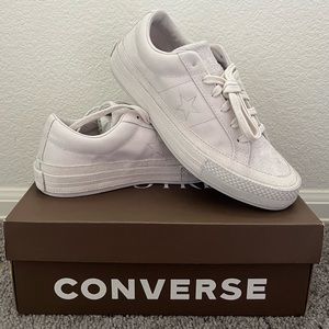 SOLD - Notre converse shoes - men’s 6.5 women’s 8.5 white sand